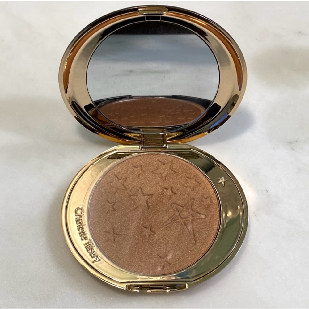 Charlotte Tilbury Glow Glide Highlighter - Radiant Gold